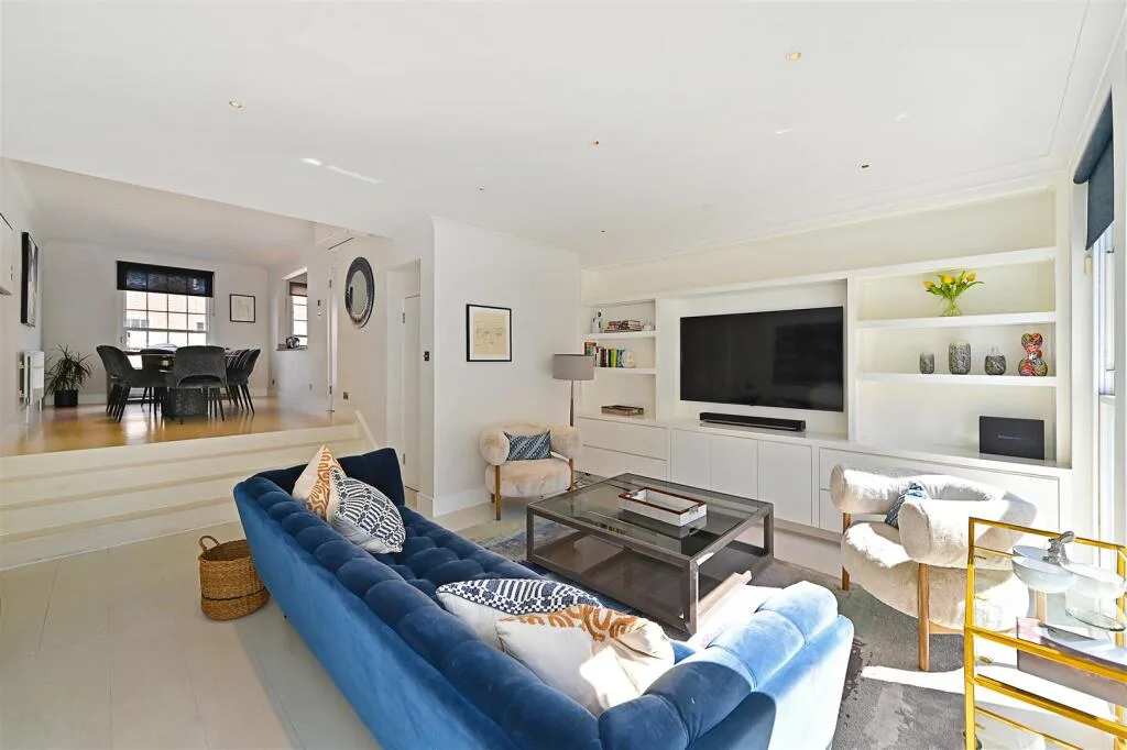 4 bedroom terraced house for rent