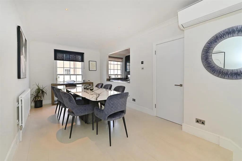 4 bedroom terraced house for rent