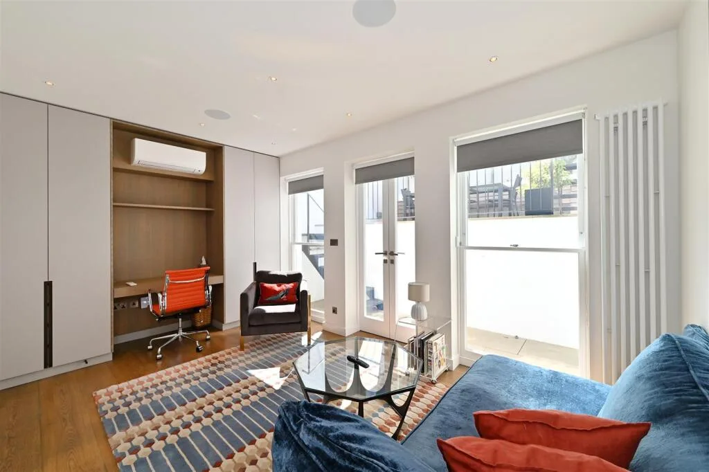 4 bedroom terraced house for rent