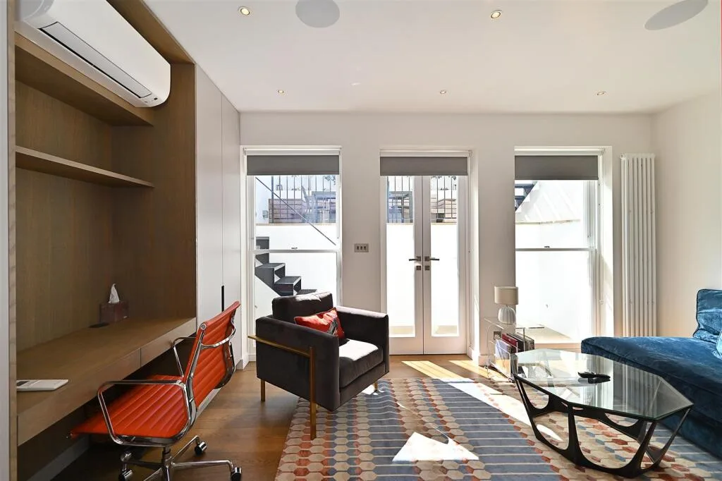 4 bedroom terraced house for rent