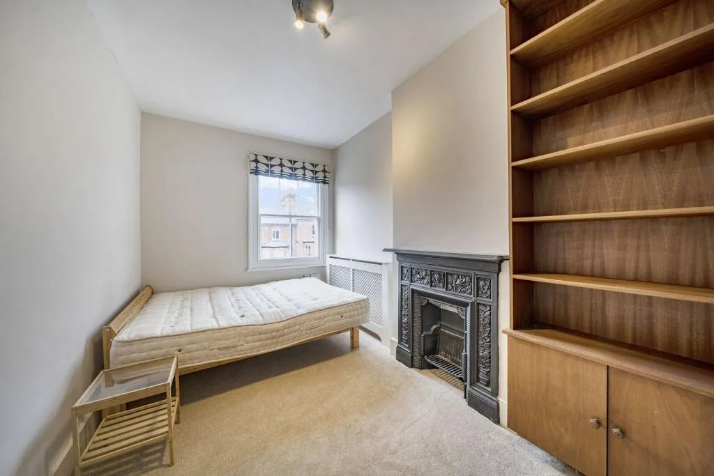 3 bedroom maisonette for rent