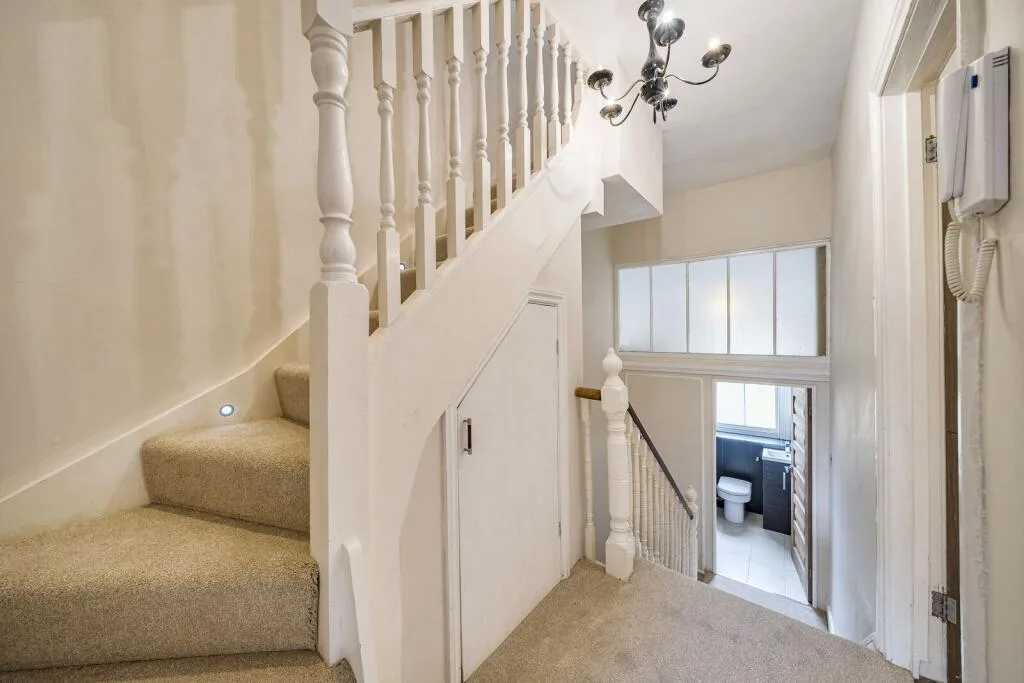 3 bedroom maisonette for rent