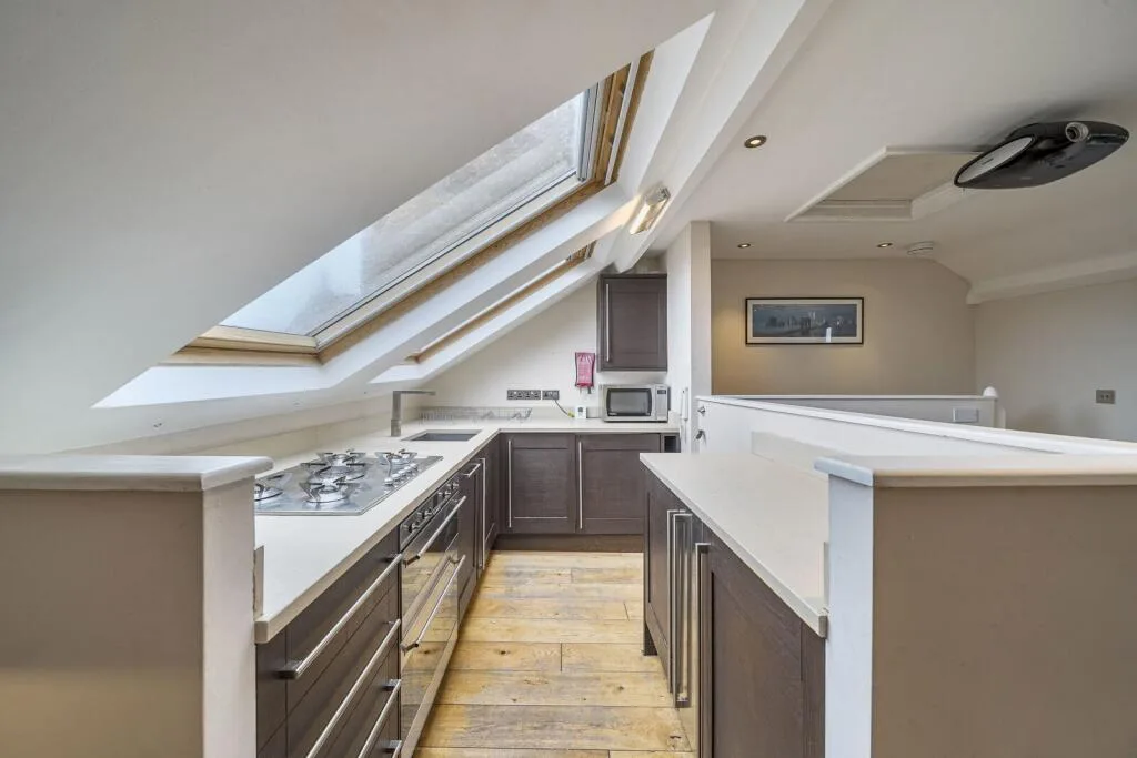 3 bedroom maisonette for rent