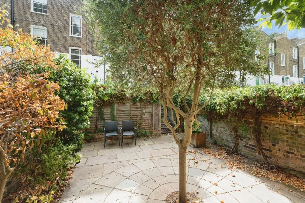 2 bedroom terraced house for rent