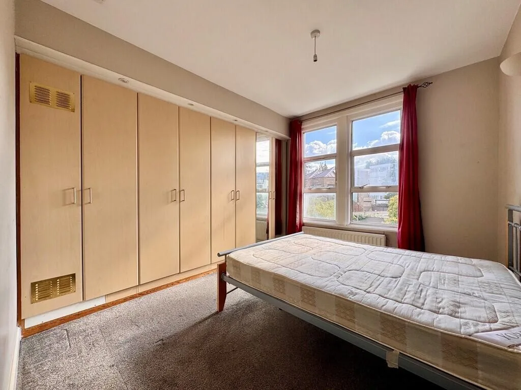 3 bedroom flat for rent