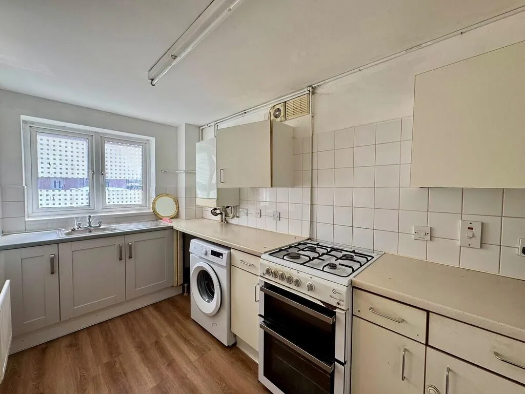 2 bedroom ground floor maisonette for rent