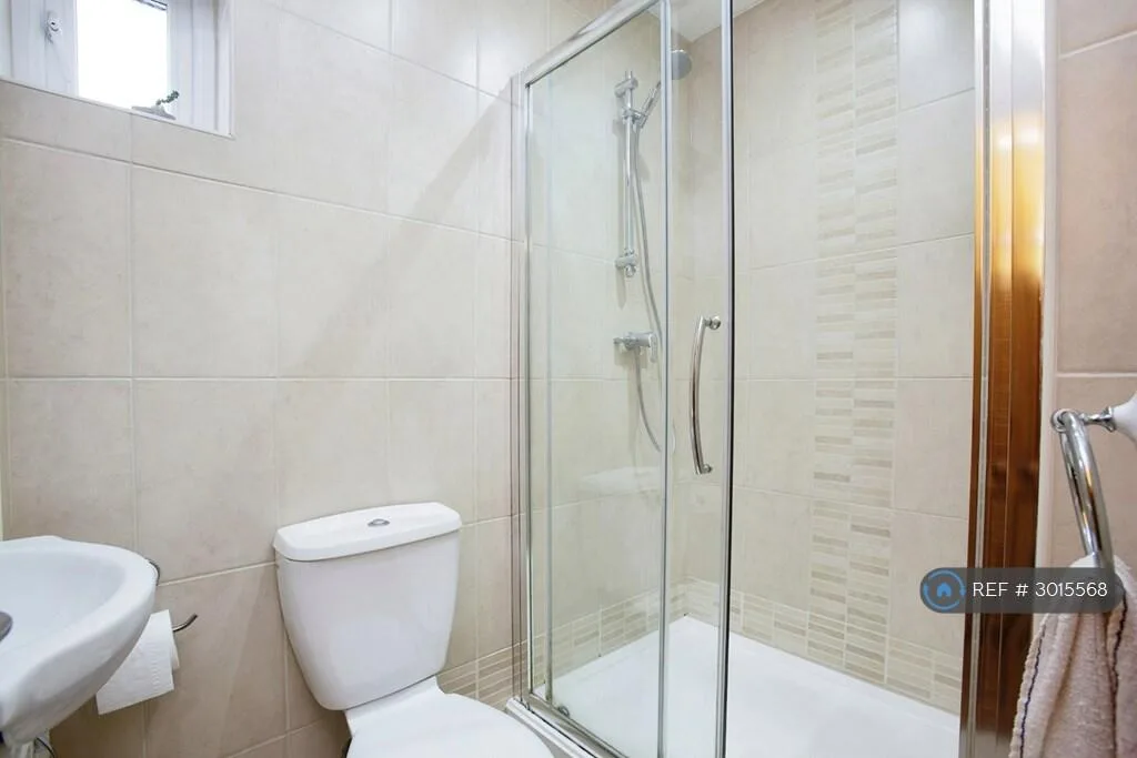 1 bedroom maisonette for rent