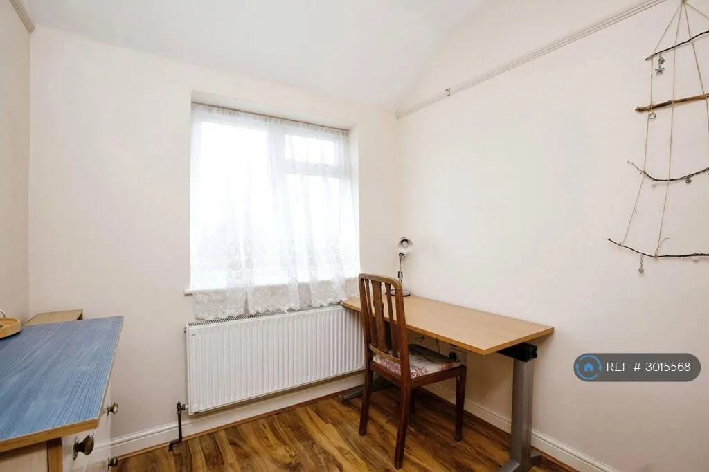1 bedroom maisonette for rent