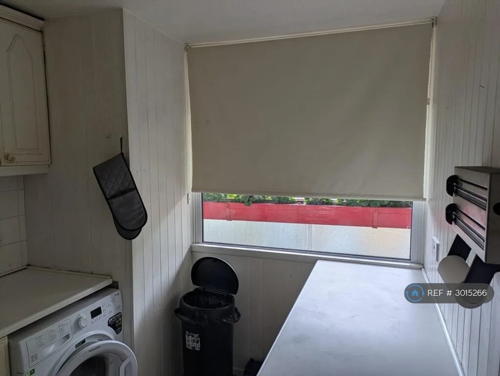 2 bedroom maisonette for rent