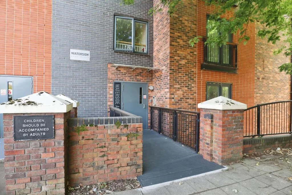 2 bedroom flat for rent