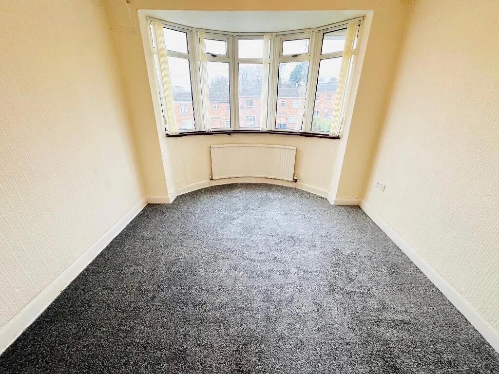 3 bedroom semi-detached house for rent