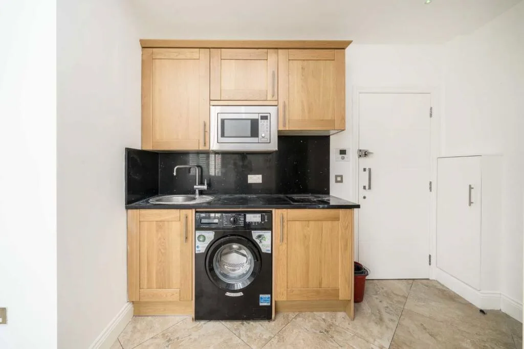Studio flat for rent