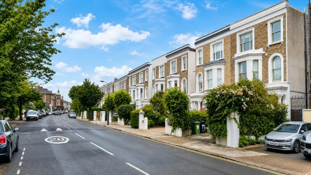 3 bedroom apartment for rent