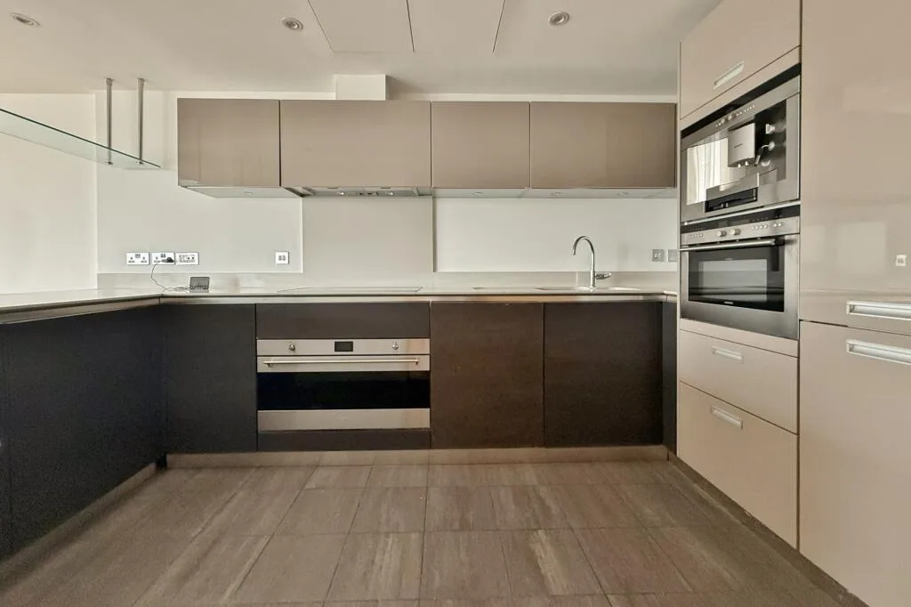 3 bedroom flat for rent