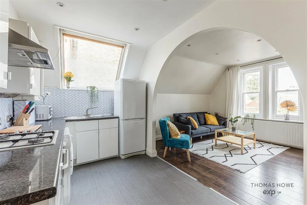 2 bedroom flat for rent