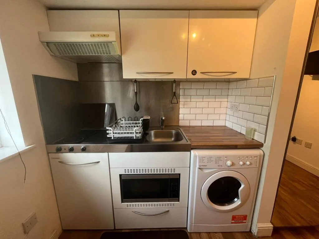 Studio flat for rent
