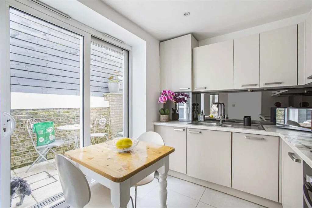 1 bedroom flat for rent