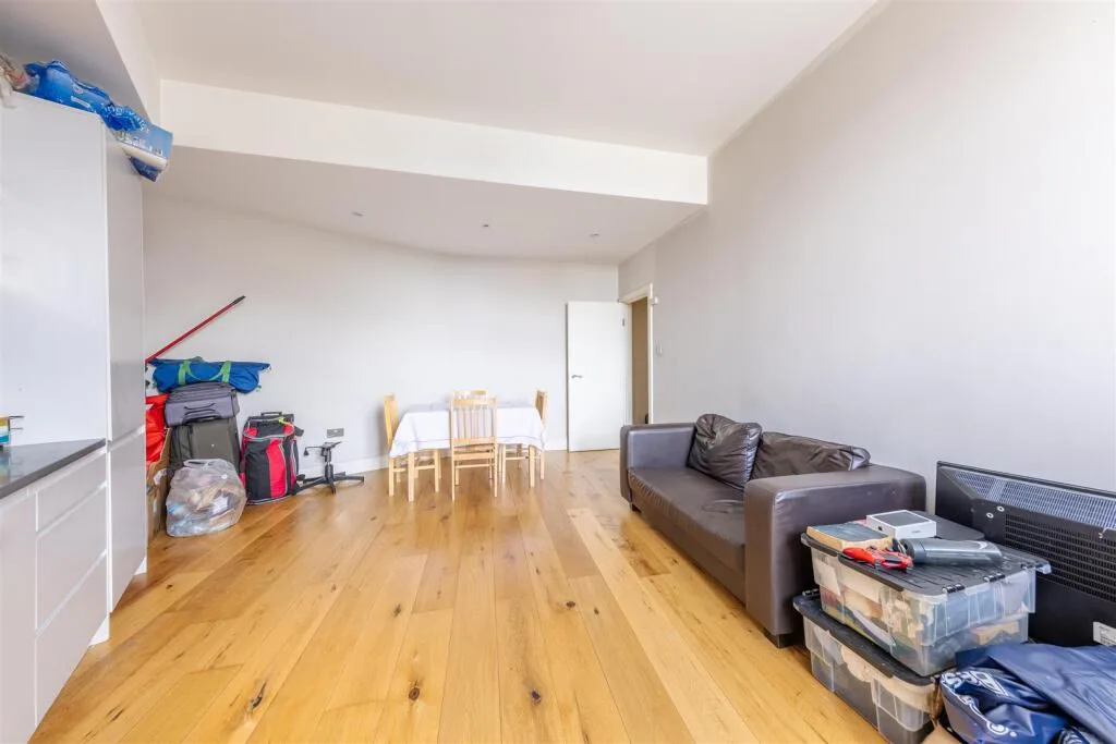 2 bedroom house for rent
