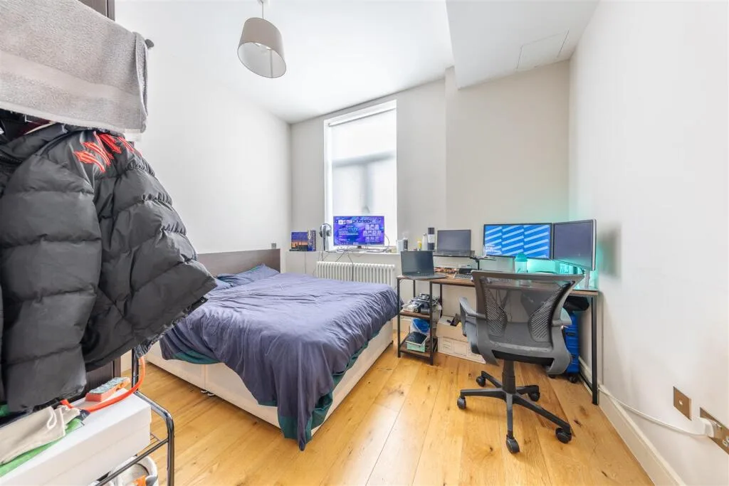 2 bedroom house for rent