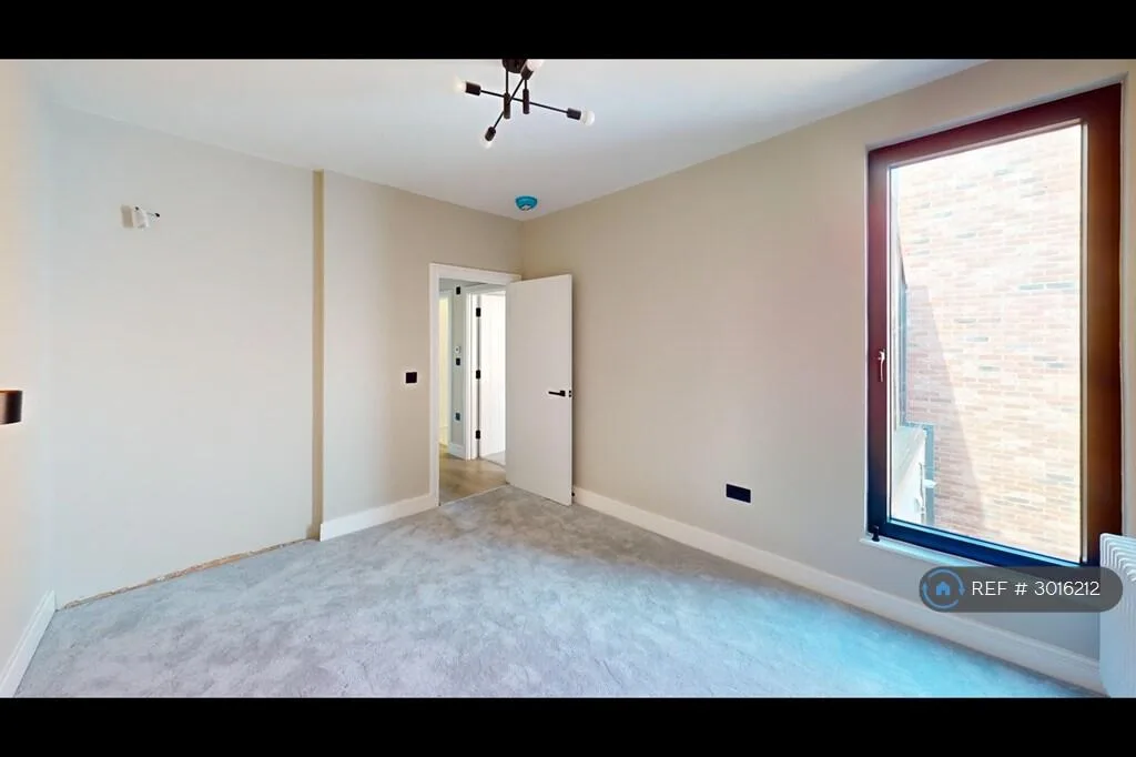 2 bedroom penthouse for rent