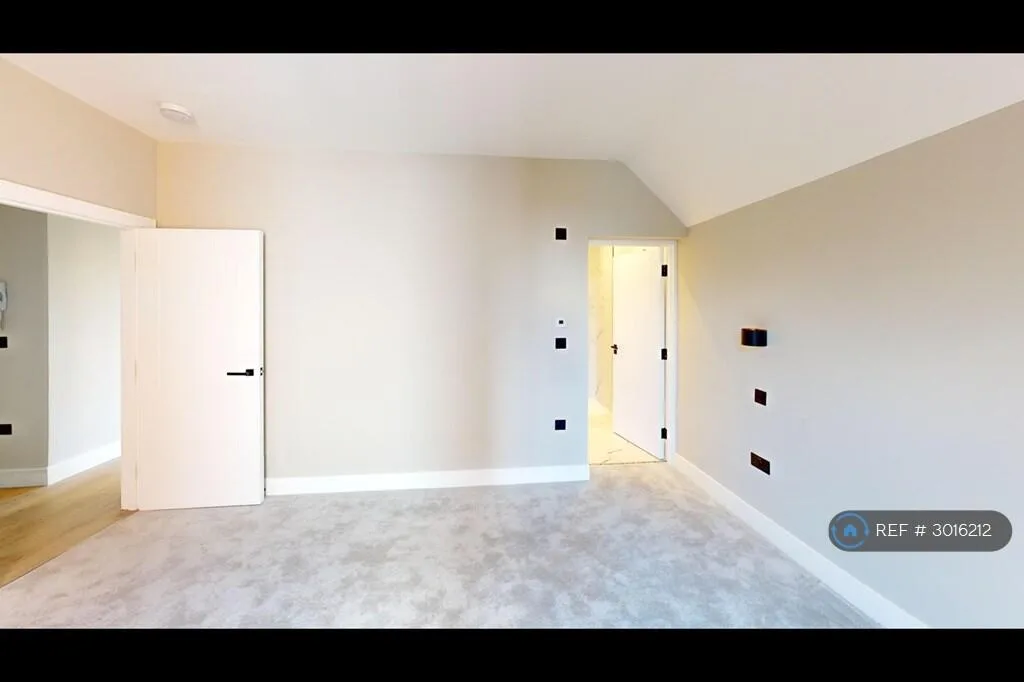 2 bedroom penthouse for rent