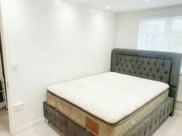 3 bedroom maisonette for rent