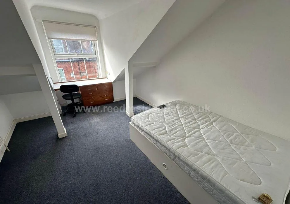 5 bedroom house for rent