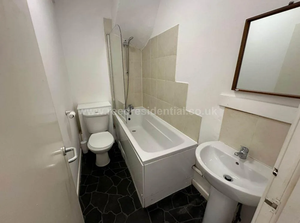 5 bedroom house for rent