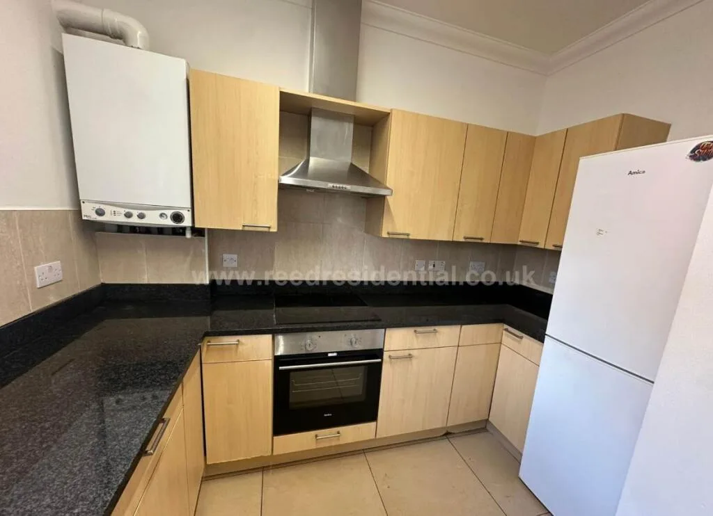 4 bedroom flat for rent