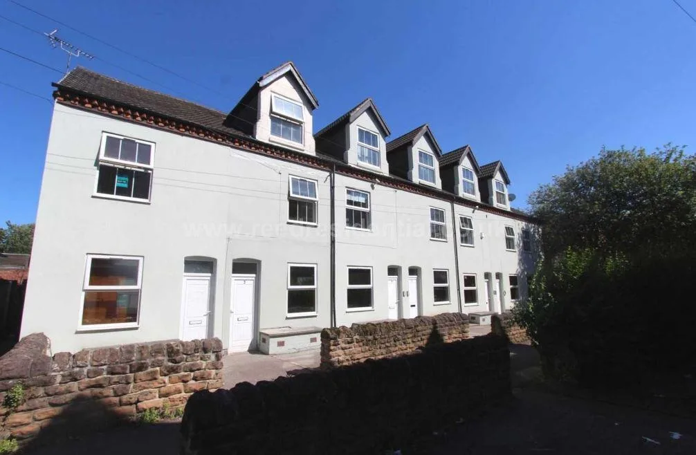 5 bedroom house for rent