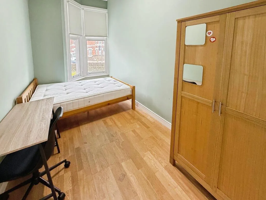 1 bedroom house for rent