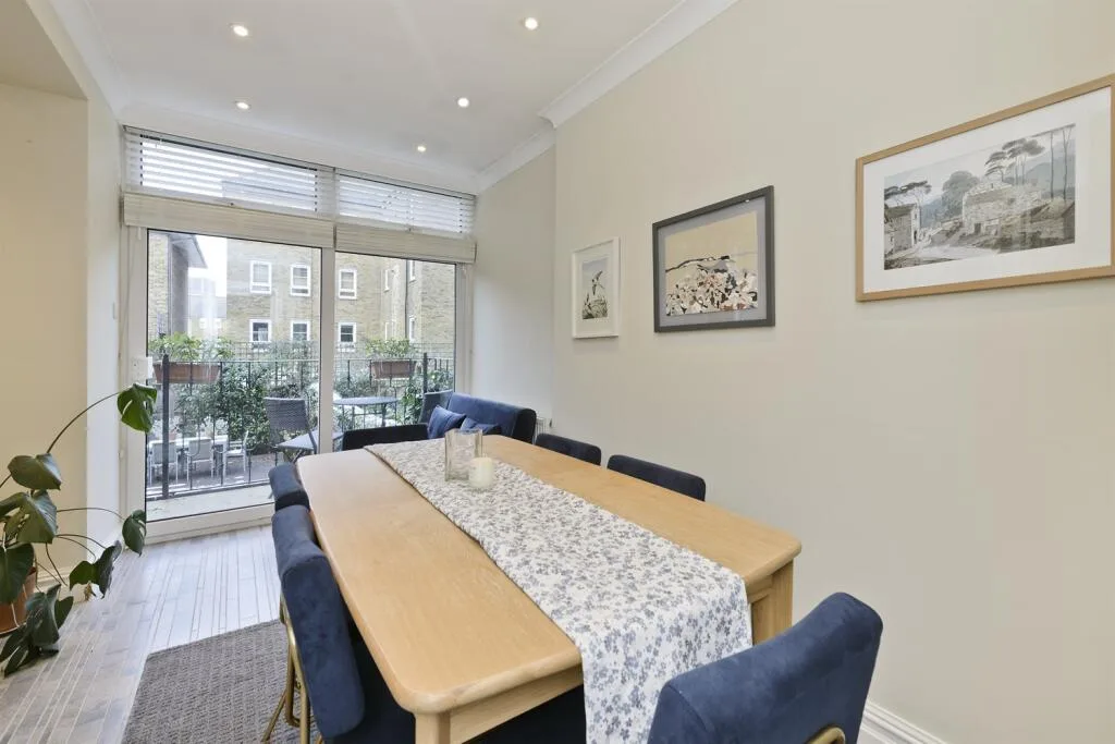 3 bedroom flat for rent