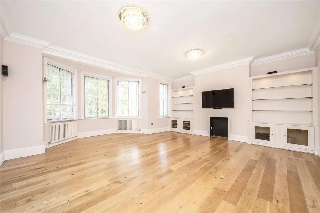 3 bedroom flat for rent