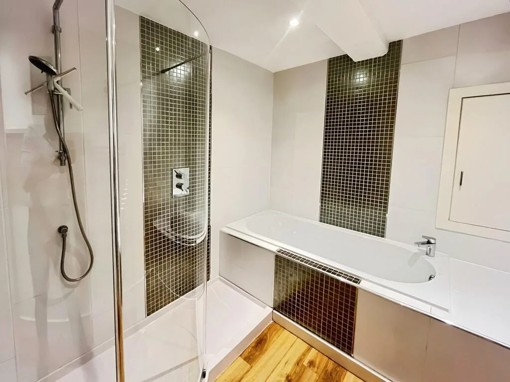 4 bedroom terraced house for rent