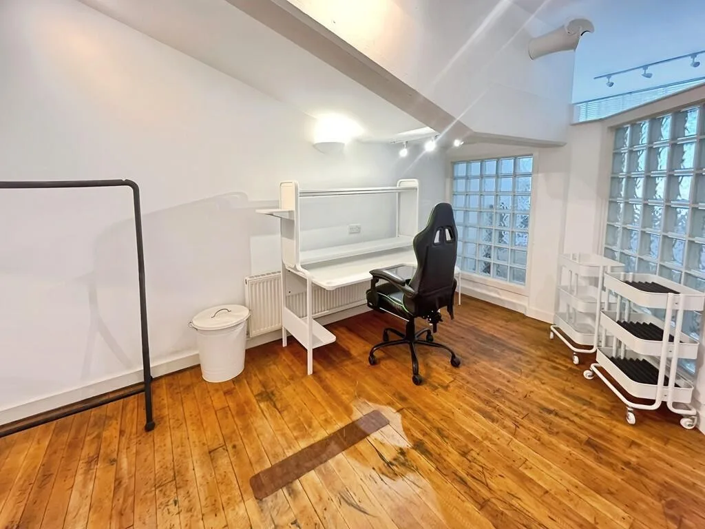 4 bedroom terraced house for rent