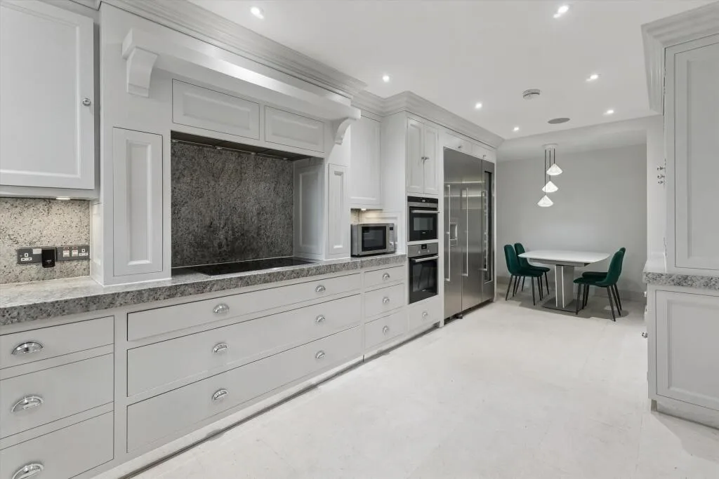3 bedroom flat for rent