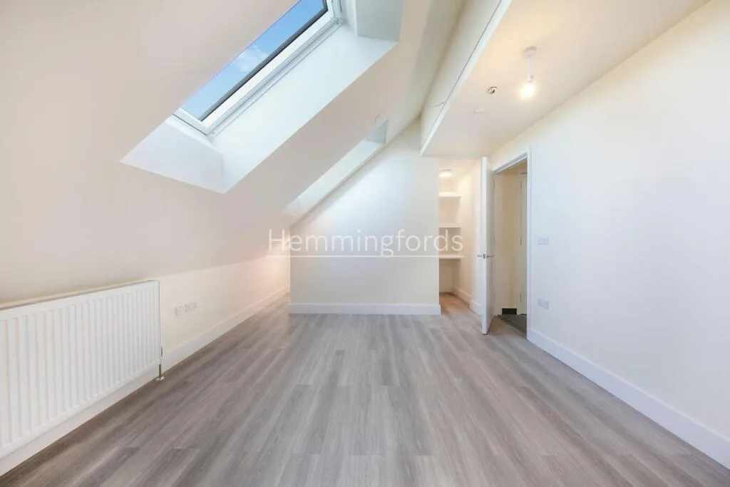 2 bedroom penthouse for rent