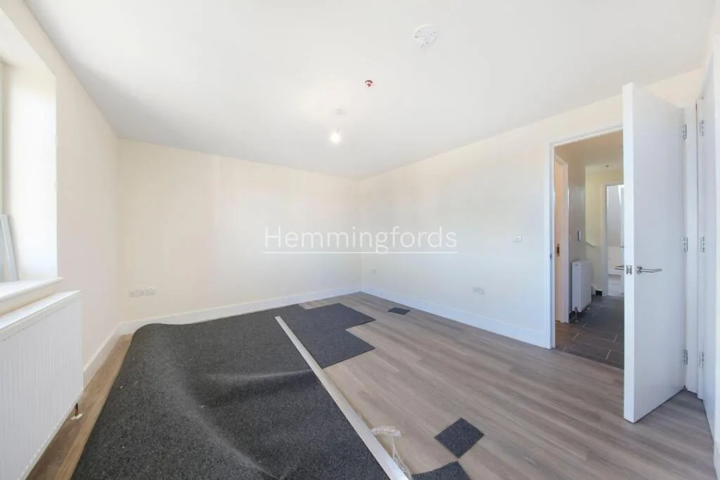 2 bedroom penthouse for rent
