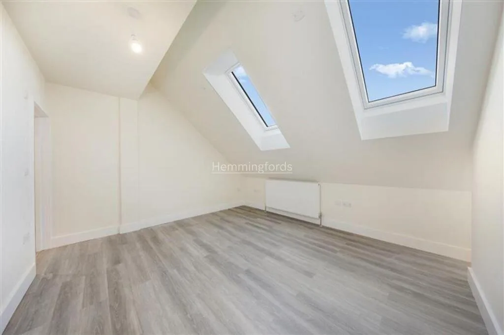 2 bedroom penthouse for rent