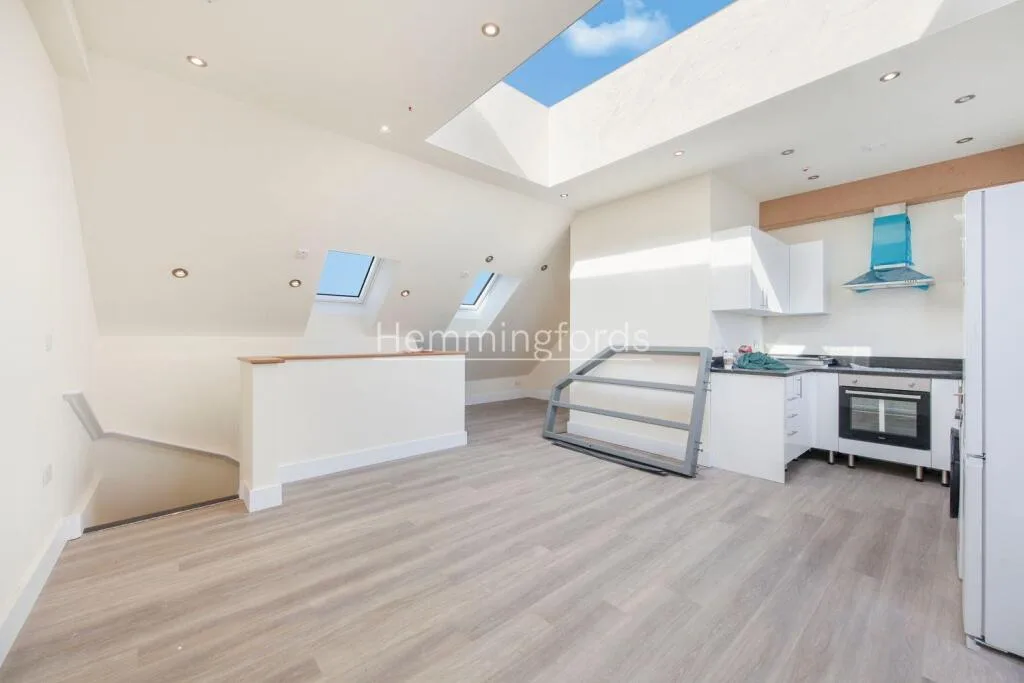 2 bedroom penthouse for rent