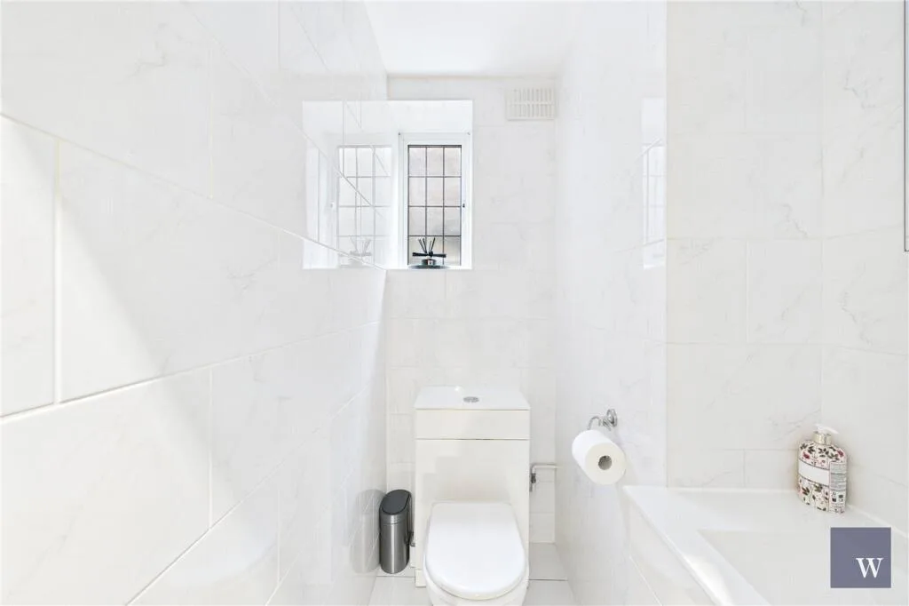 4 bedroom semi-detached house for rent