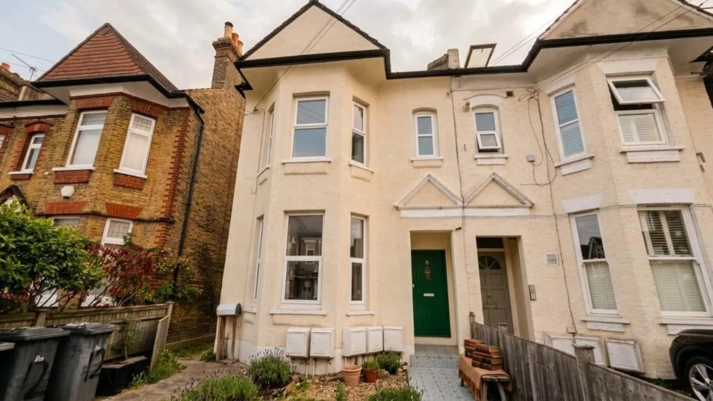 1 bedroom semi-detached house for rent
