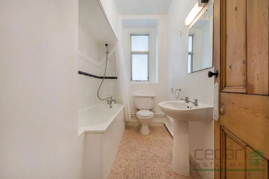 Studio flat for rent