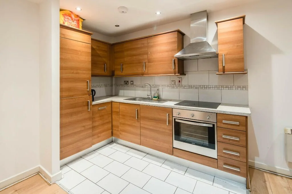 3 bedroom flat for rent
