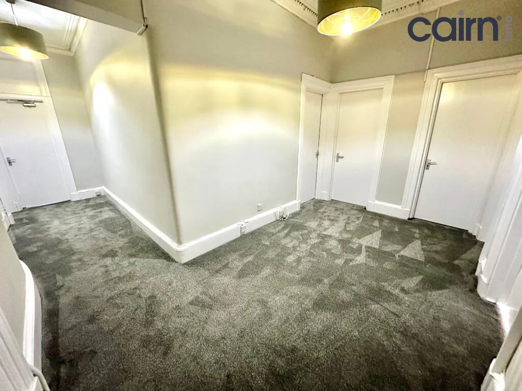 5 bedroom flat for rent