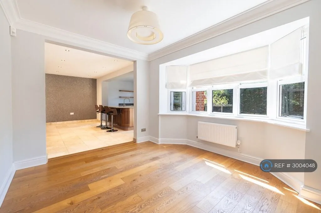 4 bedroom detached house for rent