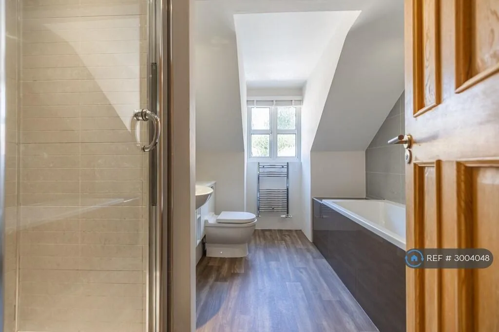 4 bedroom detached house for rent