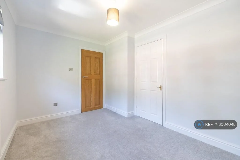 4 bedroom detached house for rent
