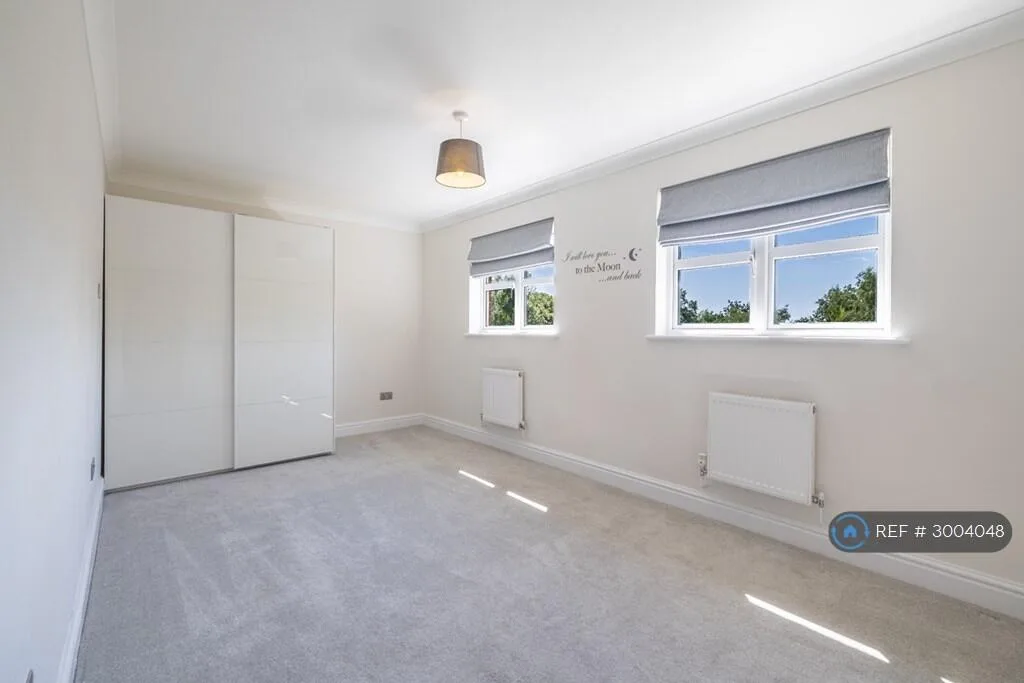 4 bedroom detached house for rent