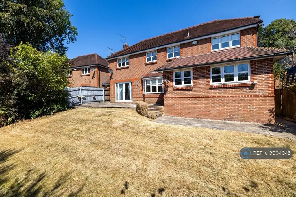 4 bedroom detached house for rent
